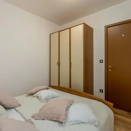 Apartman Karoglan